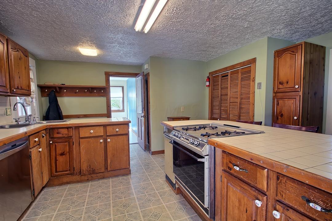 1216 Ross Road Sunbury, OH 43074 - Photo 17 of 47 Gallery Image 17