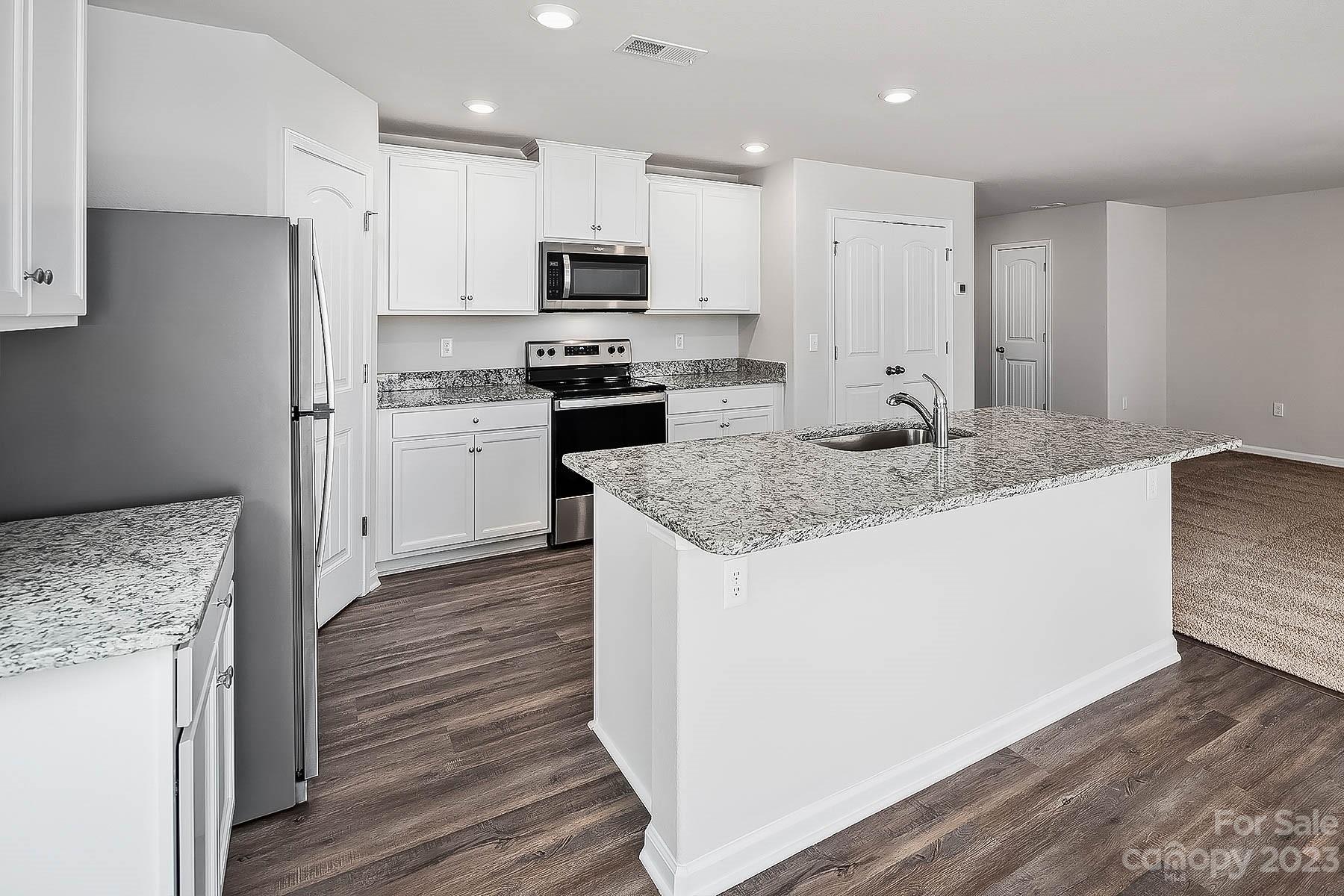 1132 Nia Road Charlotte, NC 28215 - Photo 4 of 13 Gallery Image 4
