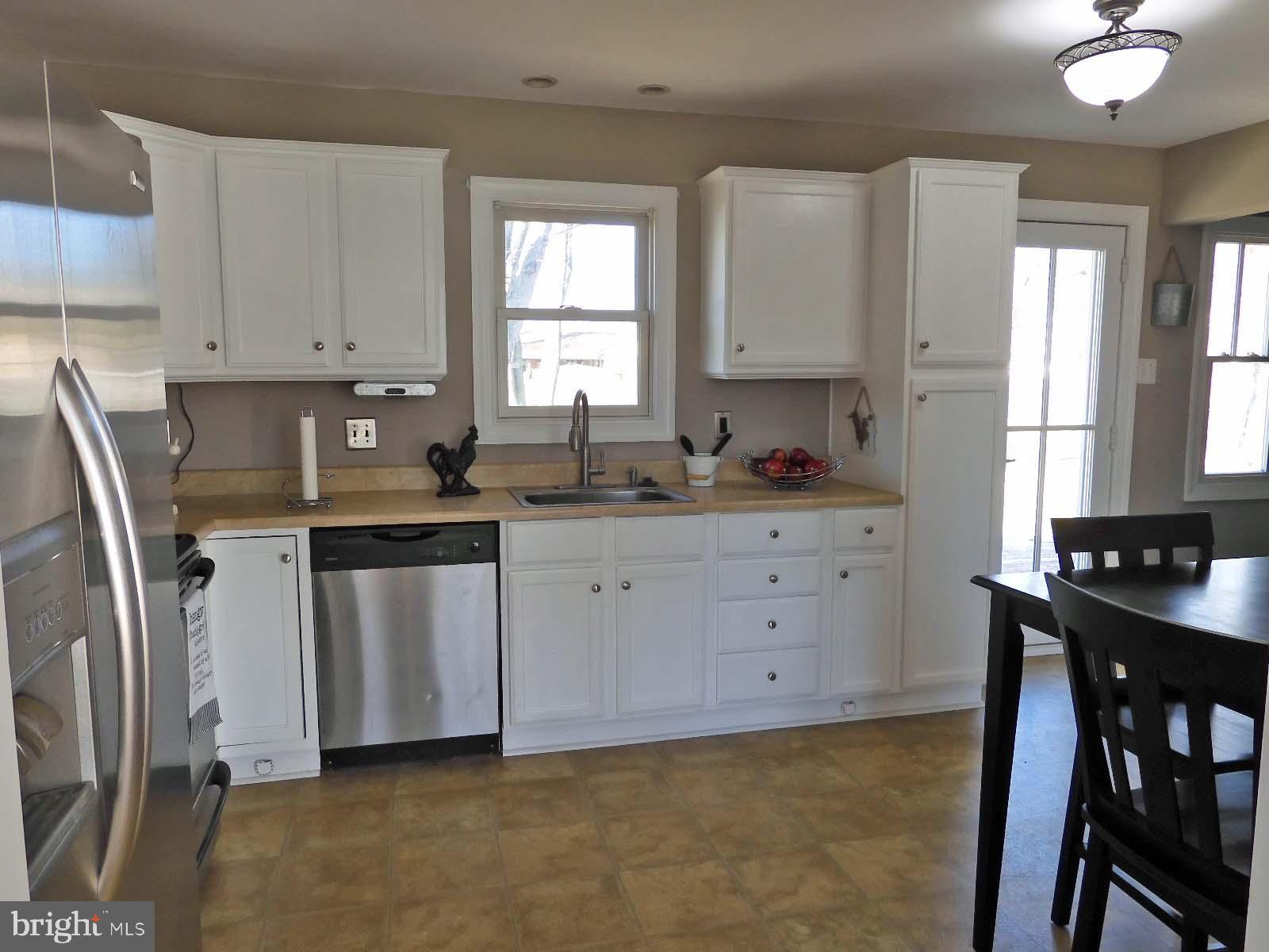 10 Winslow Road Sewell, NJ 08080 - Photo 8 of 24 Gallery Image 8