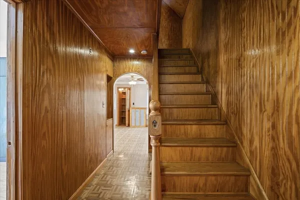 a view of entryway