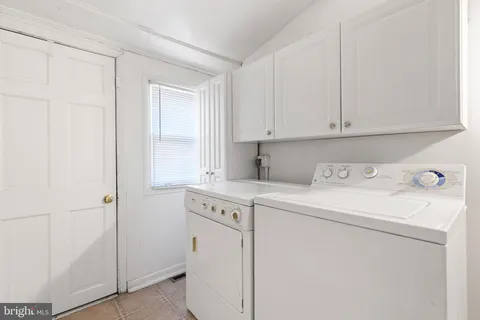 $2,350 | 1010 Trenton Place, Wilmington, DE 19801