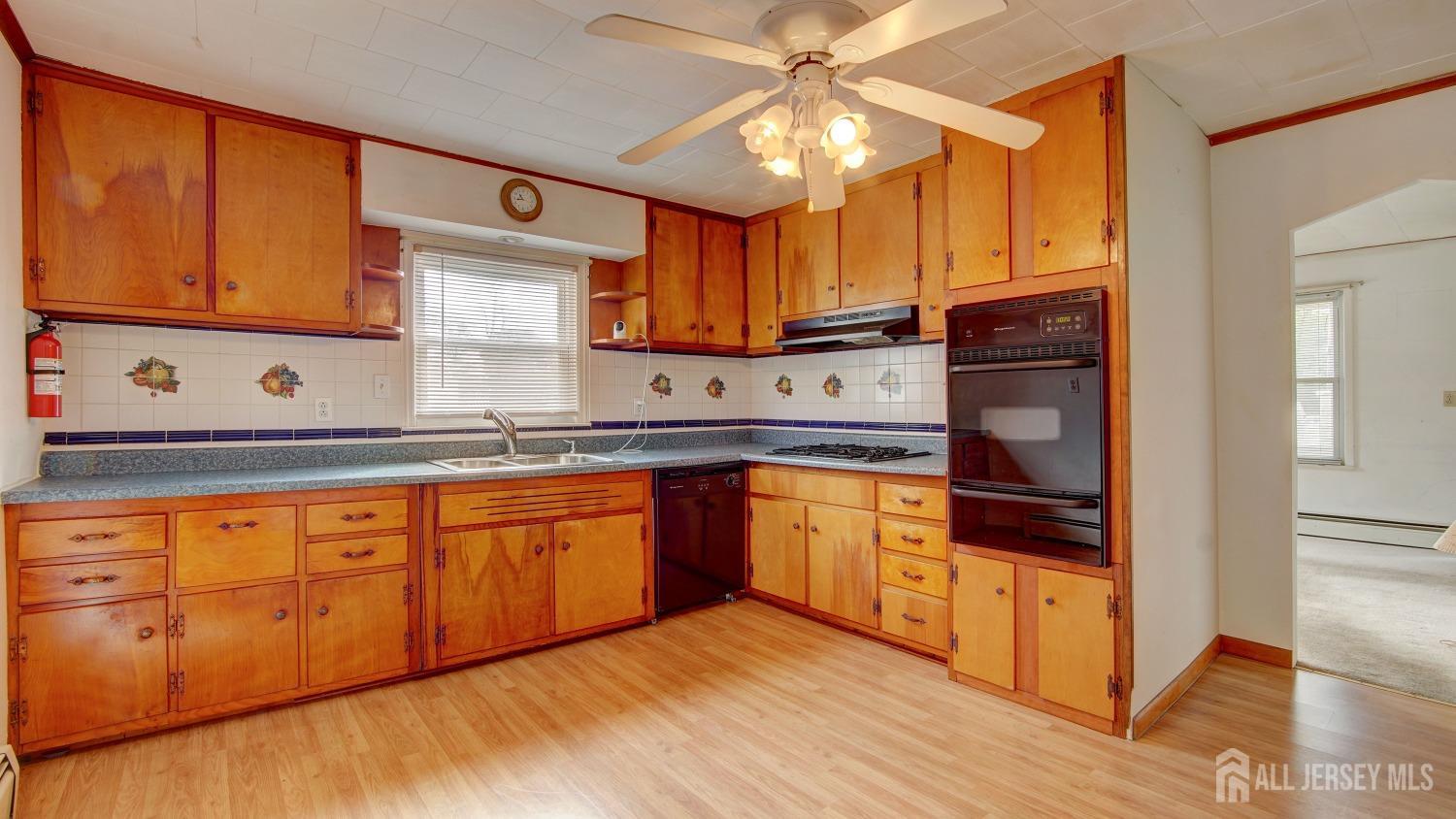 116 Old Matawan Road Old Bridge, NJ 08857 - Photo 19 of 39 Gallery Image 19