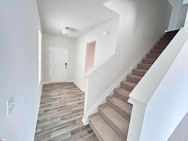 $1,850 | 16 Corsica Court, Simpsonville, SC 29681