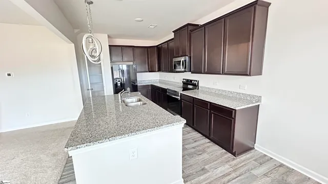 $1,850 | 16 Corsica Court, Simpsonville, SC 29681