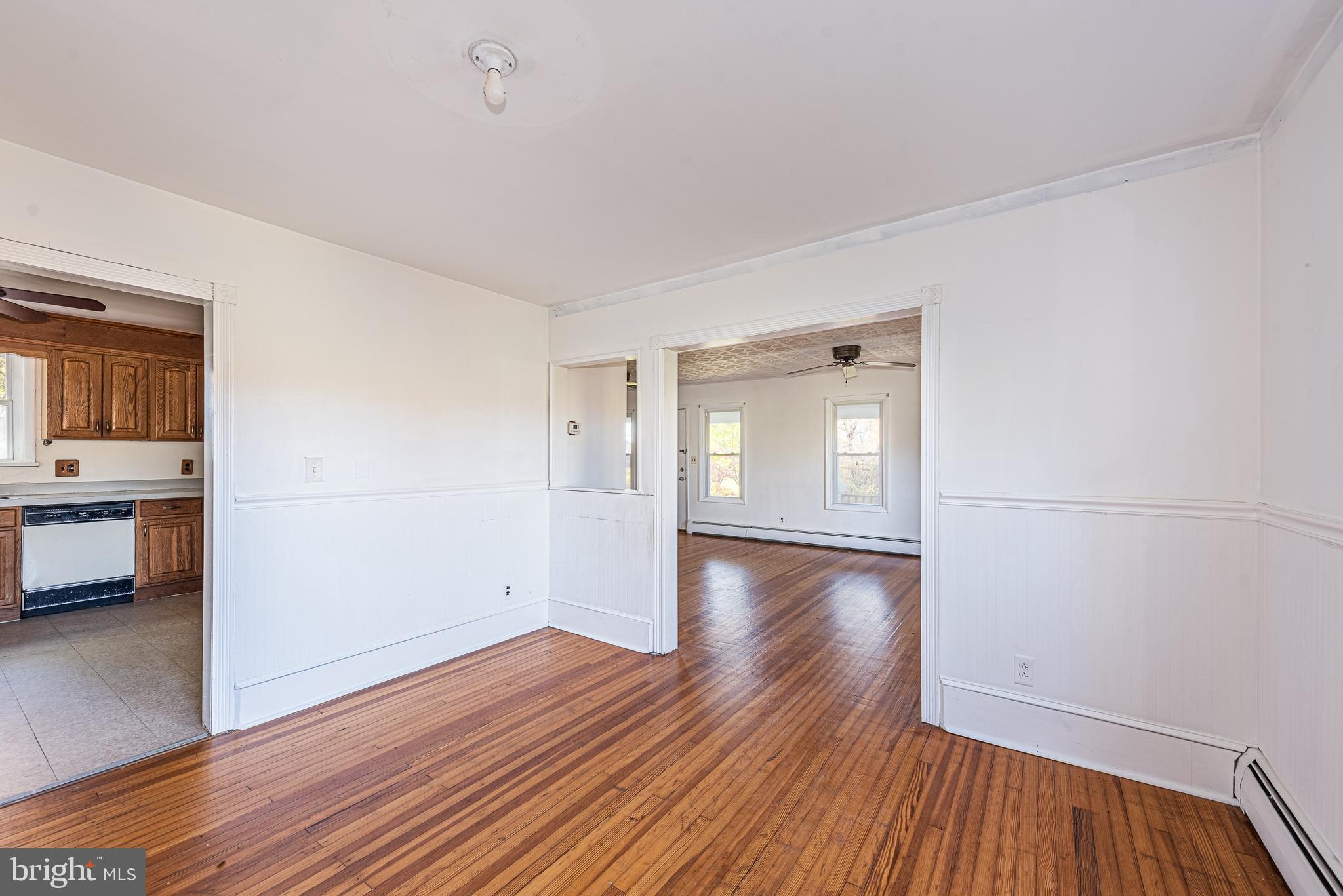 813 South Springdale Road New Windsor, MD 21776 - Photo 6 of 50 Gallery Image 6