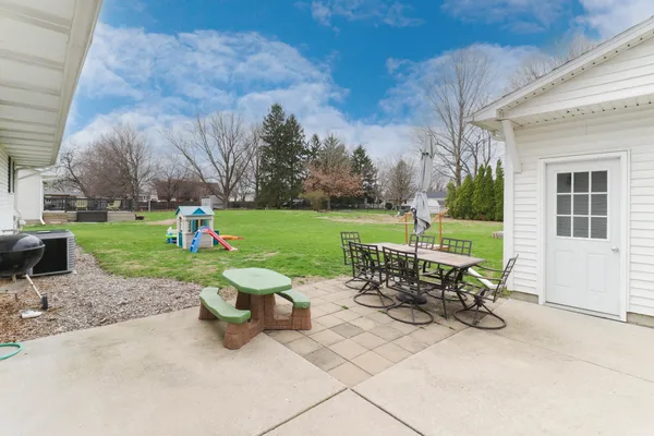 $250,000 | 313 South School Street, Minier, IL 61759