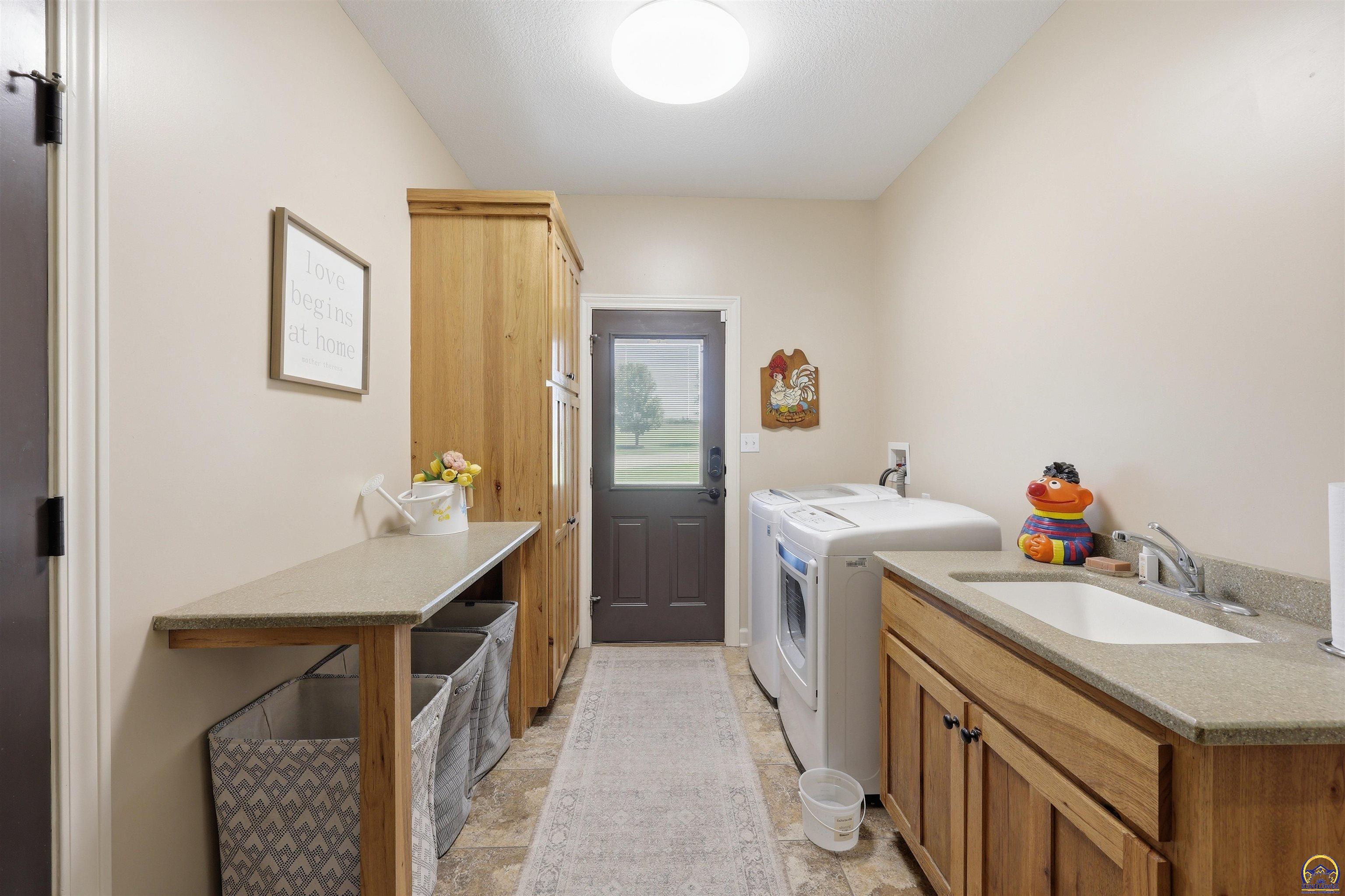 5231 Northwest Valencia Road Silver Lake, KS 66539 - Photo 28 of 65