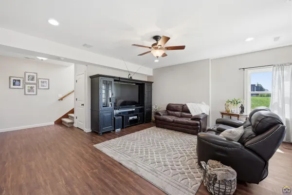 $735,000 | 5231 Northwest Valencia Road, Silver Lake, KS 66539