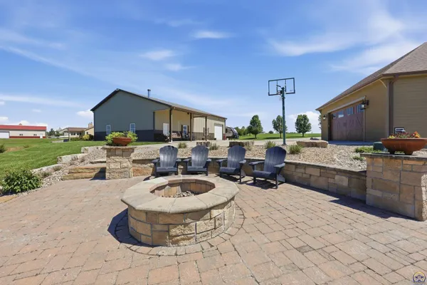 $735,000 | 5231 Northwest Valencia Road, Silver Lake, KS 66539