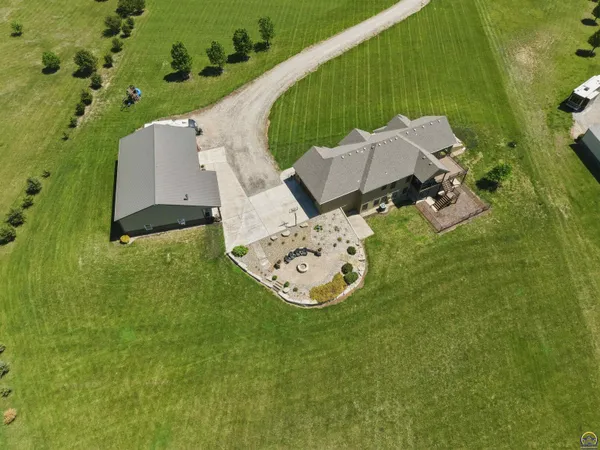 $735,000 | 5231 Northwest Valencia Road, Silver Lake, KS 66539