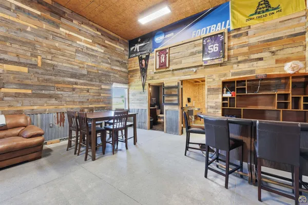 $735,000 | 5231 Northwest Valencia Road, Silver Lake, KS 66539