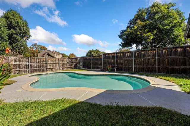 $2,550 | 901 Pyramid Drive, Garland, TX 75040