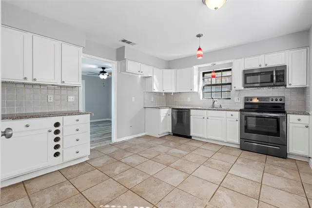 $2,550 | 901 Pyramid Drive, Garland, TX 75040