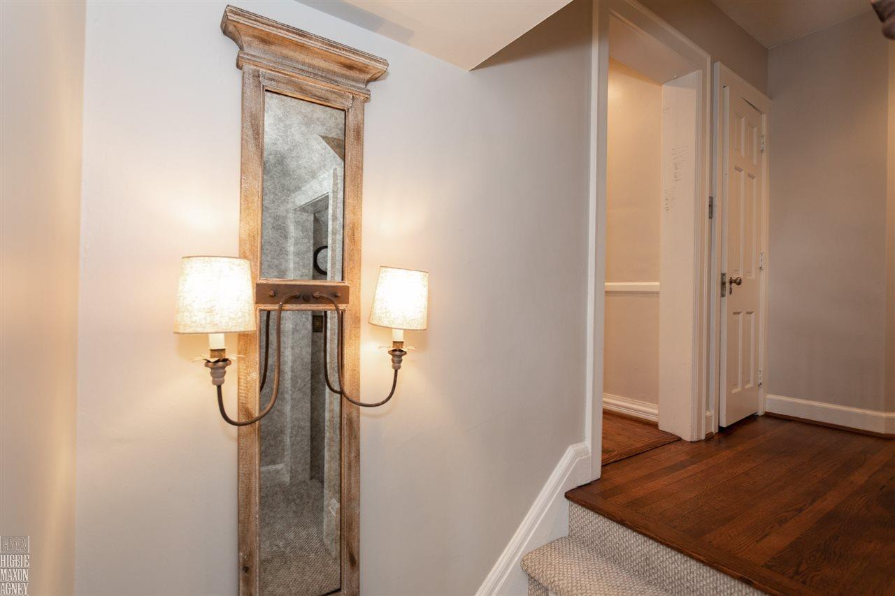 651 Fisher Road Grosse Pointe, MI 48230 - Photo 11 of 25 31363580-10.JPG