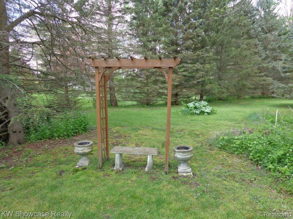 1650 Gravel Ridge Drive Rochester Hills, MI 48307 - Photo 28 of 93
