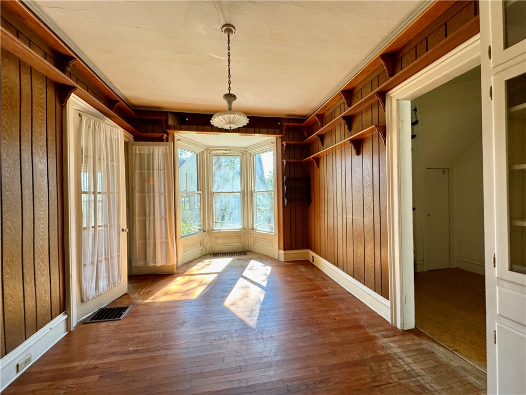 44 Elm Street Oneonta, NY 13820 - Photo 11 of 49