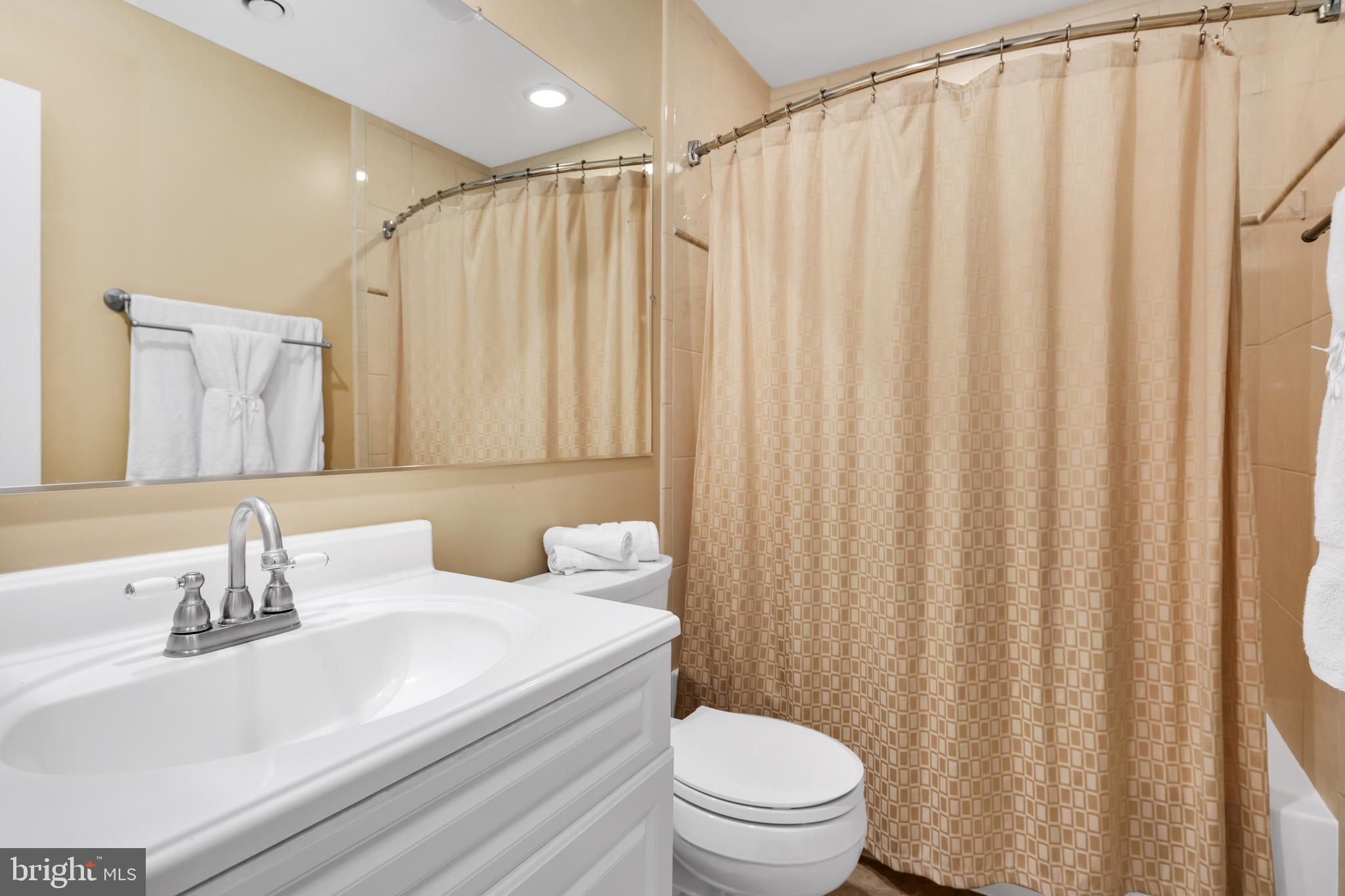 2188 Greenkeepers Court Reston, VA 20191 - Photo 20 of 30 Gallery Image 20