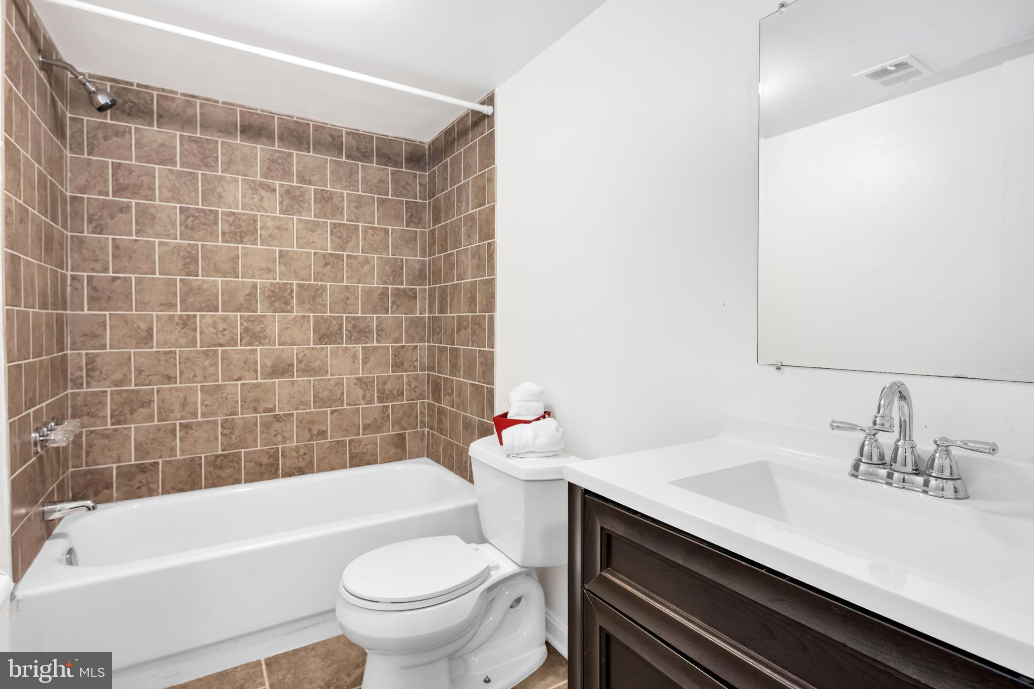 2188 Greenkeepers Court Reston, VA 20191 - Photo 23 of 30 Gallery Image 23
