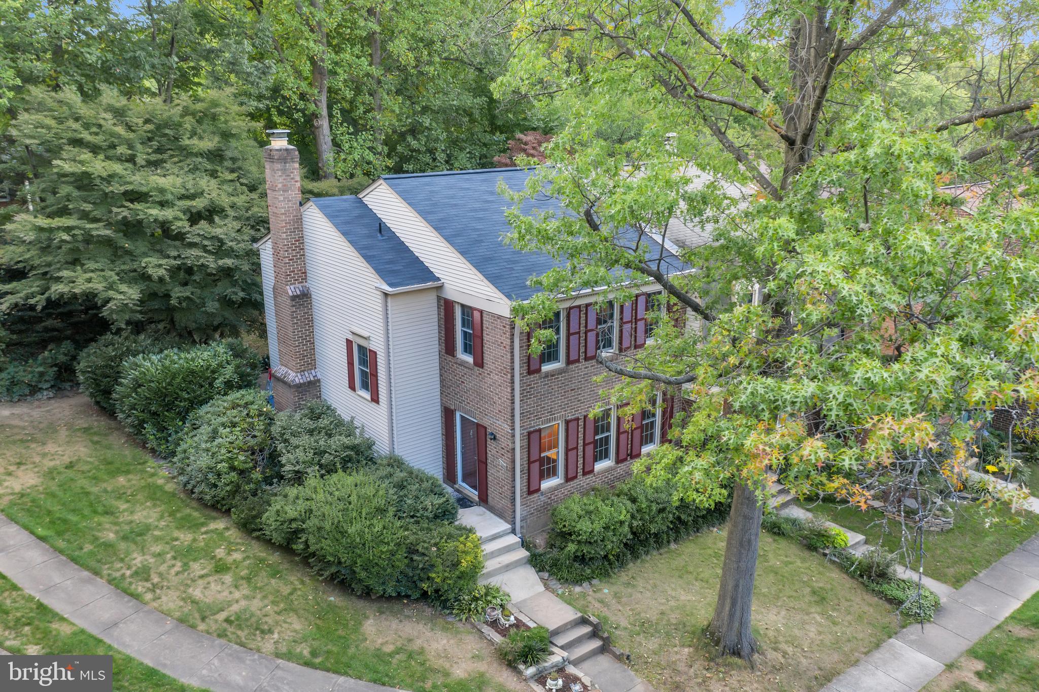 2188 Greenkeepers Court Reston, VA 20191 - Photo 4 of 30 Gallery Image 4