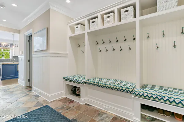 $5,995,000 | 1 Bramble Lane, Riverside, CT 06878