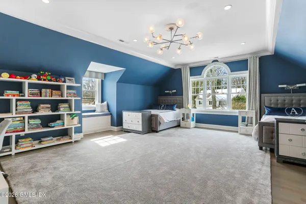 $5,995,000 | 1 Bramble Lane, Riverside, CT 06878