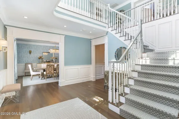 $5,995,000 | 1 Bramble Lane, Riverside, CT 06878