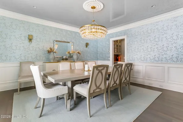 $5,995,000 | 1 Bramble Lane, Riverside, CT 06878