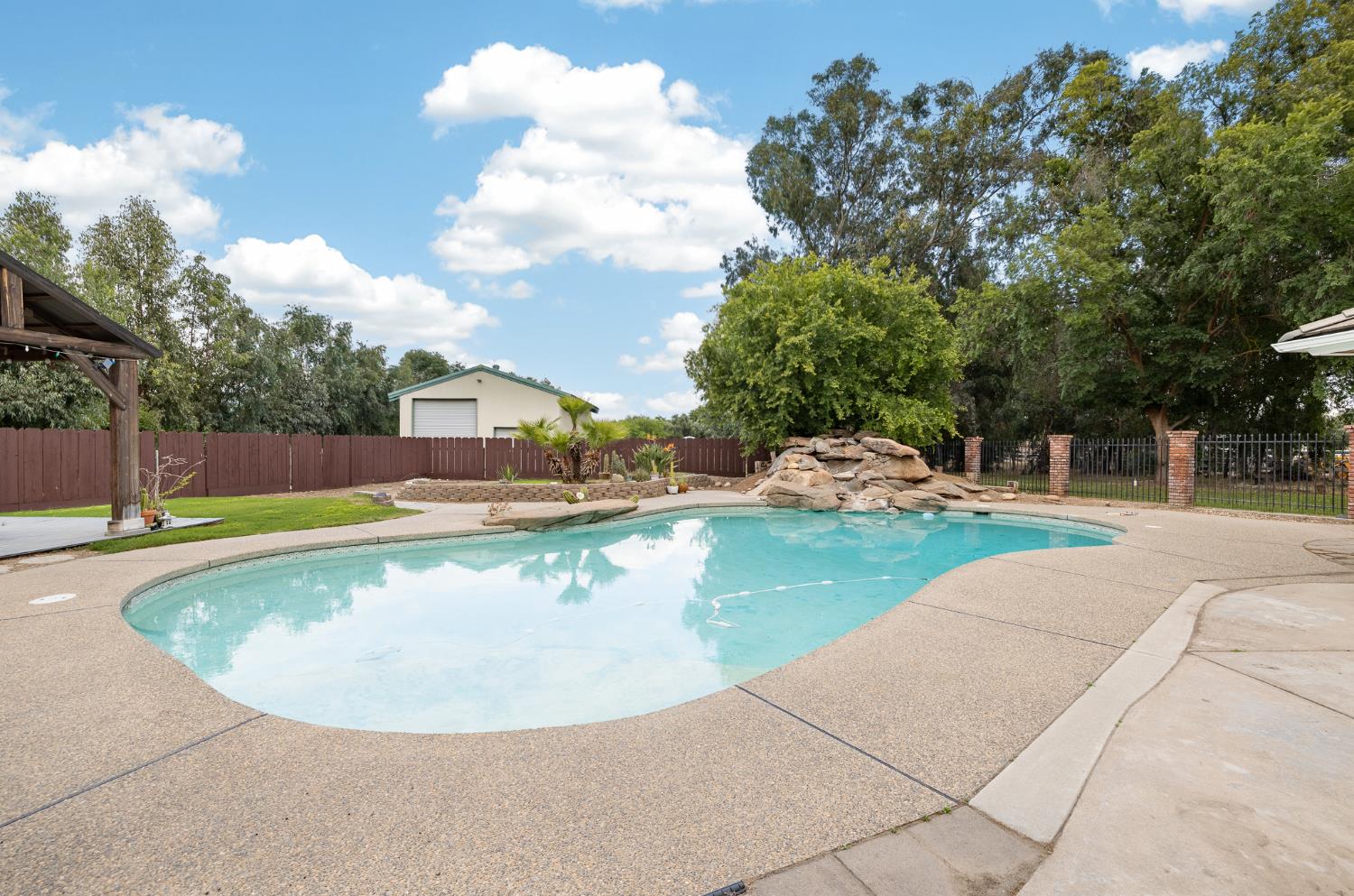 6160 North Sheridan Road Clovis, CA 93619 - Photo 34 of 52