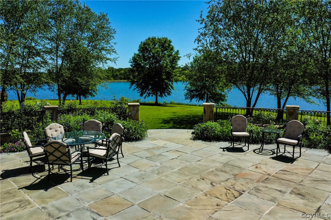501 Rivergate Drive Henrico, VA 23238 - Photo 48 of 50 a view of a tables and chairs in the garden