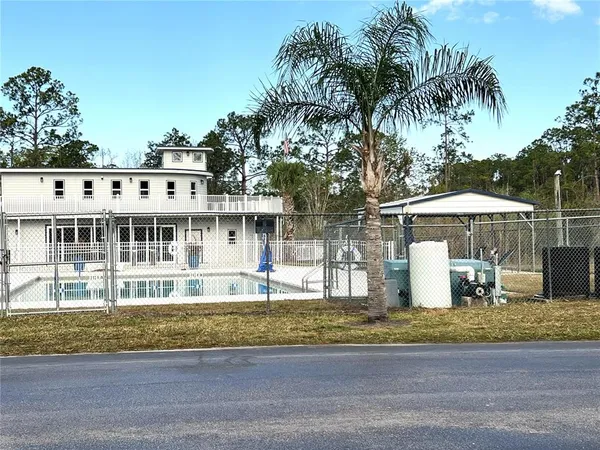 a sign that is on the wall of building