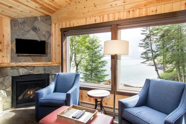 $235,000 | 540 Old North Shore Road, Two Harbors, MN 55616