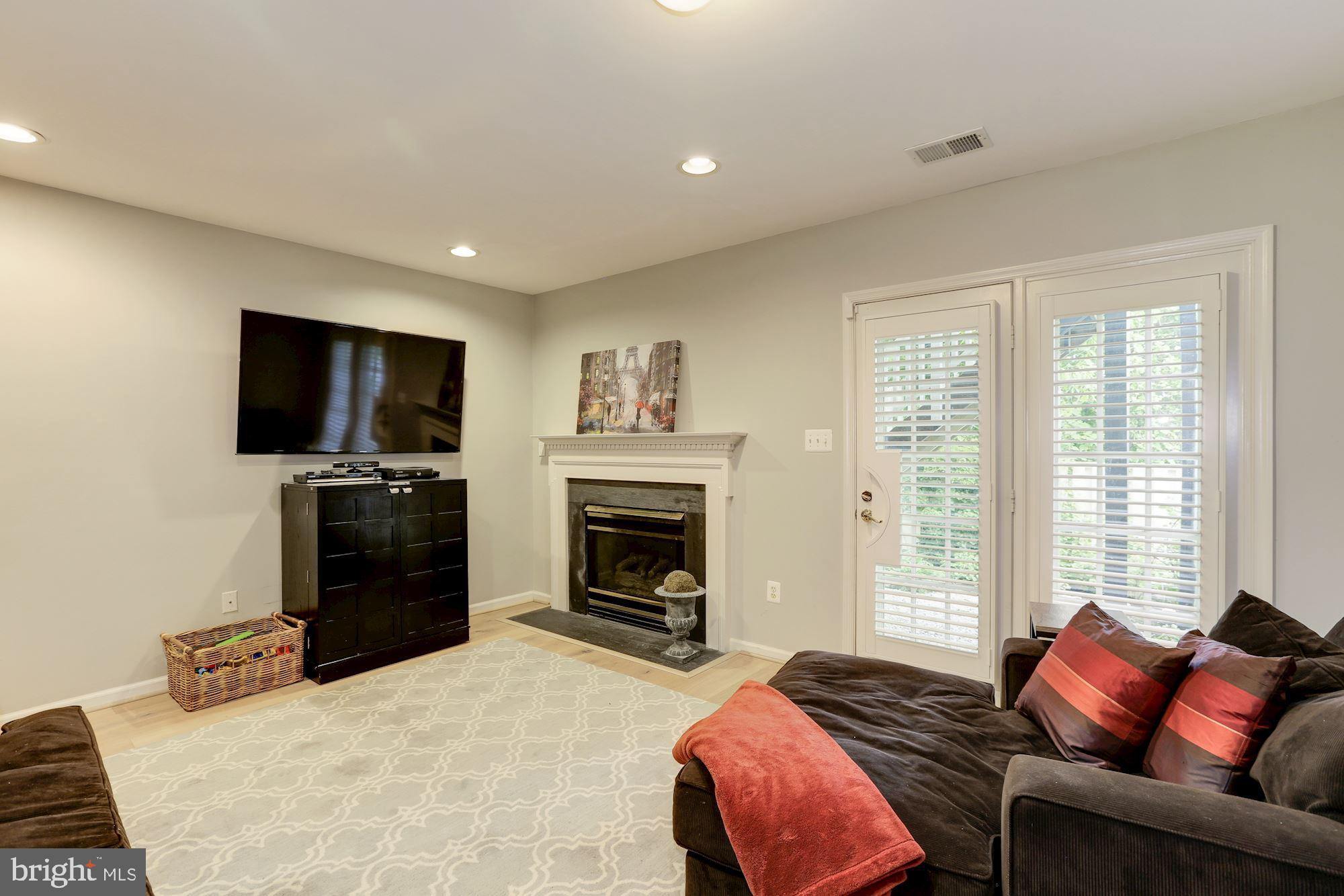 8532 Bells Ridge Terrace Potomac, MD 20854 - Photo 26 of 32 Lower Level - Recreation Room