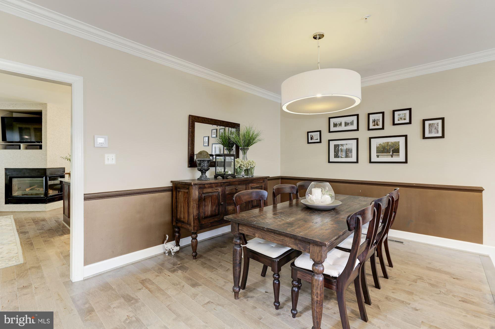 8532 Bells Ridge Terrace Potomac, MD 20854 - Photo 5 of 32 Main Level - Dining Room