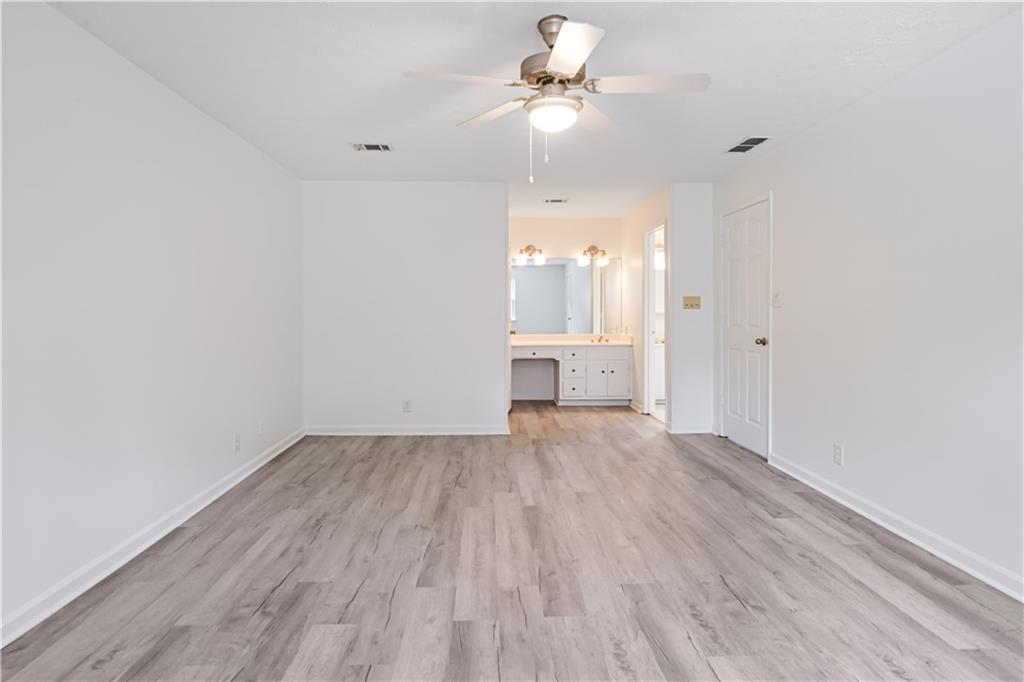 4711 Nutmeg Way Southwest Lilburn, GA 30047 - Photo 15 of 47