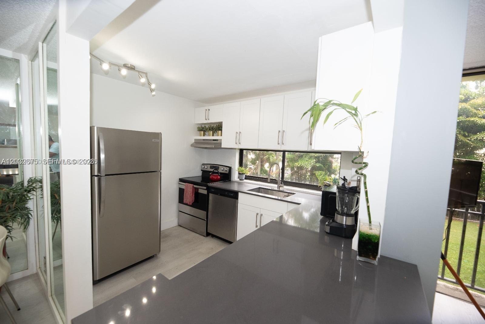 17021 North Bay Road, Unit 207 Sunny Isles Beach, FL 33160 - Photo 8 of 17