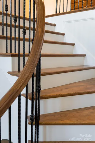 a view of a yard with an outdoor space