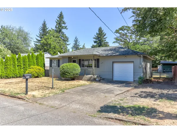$379,900 | 2630 Southeast 168th Avenue, Portland, OR 97236