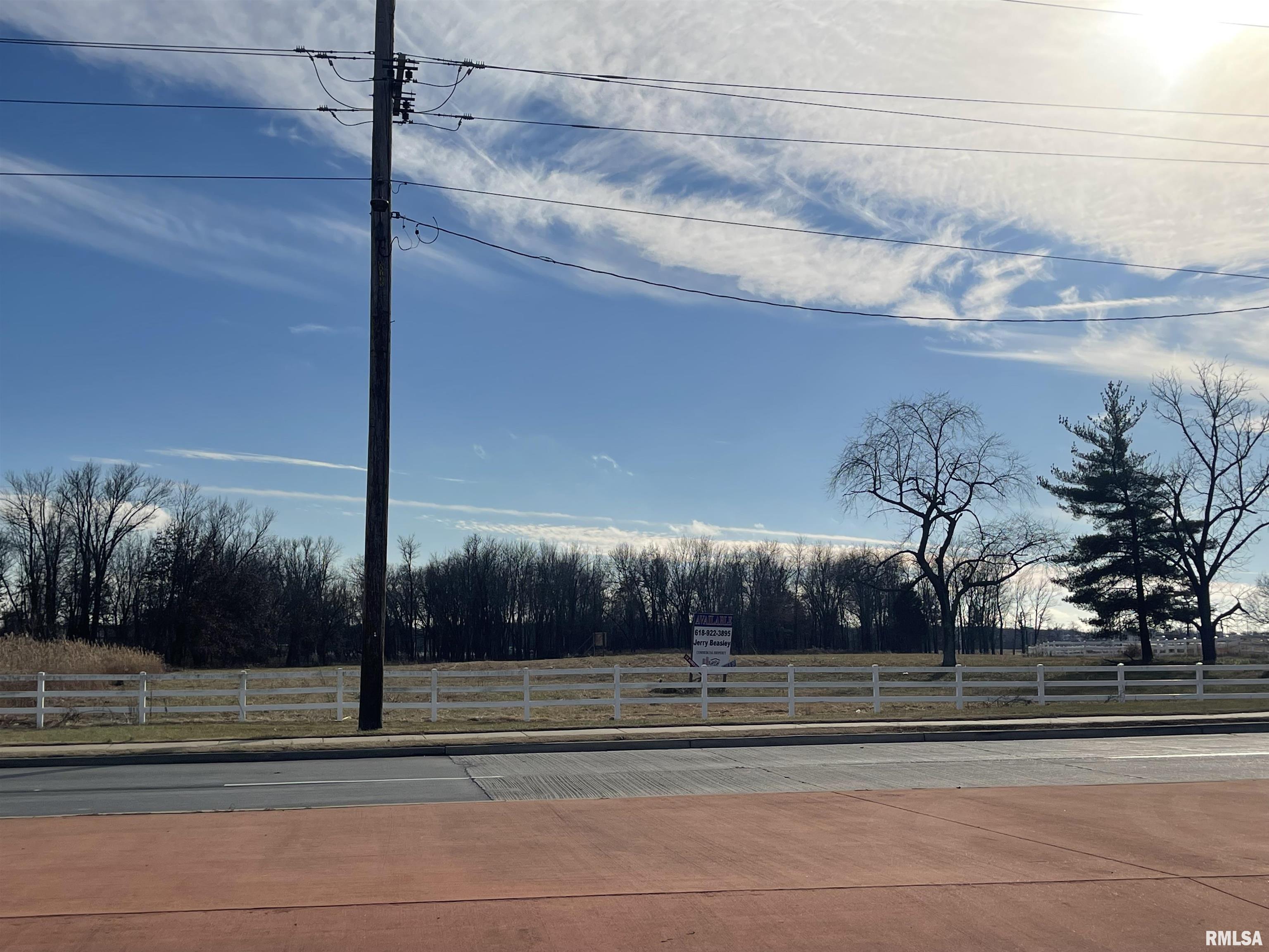 2103 The Hill Avenue Marion, IL 62959 - Photo 9 of 9