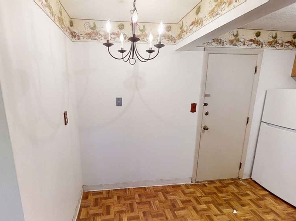 25-2 Arlington Road, Unit 2 Woburn, MA 01801 - Photo 8 of 17 Gallery Image 8