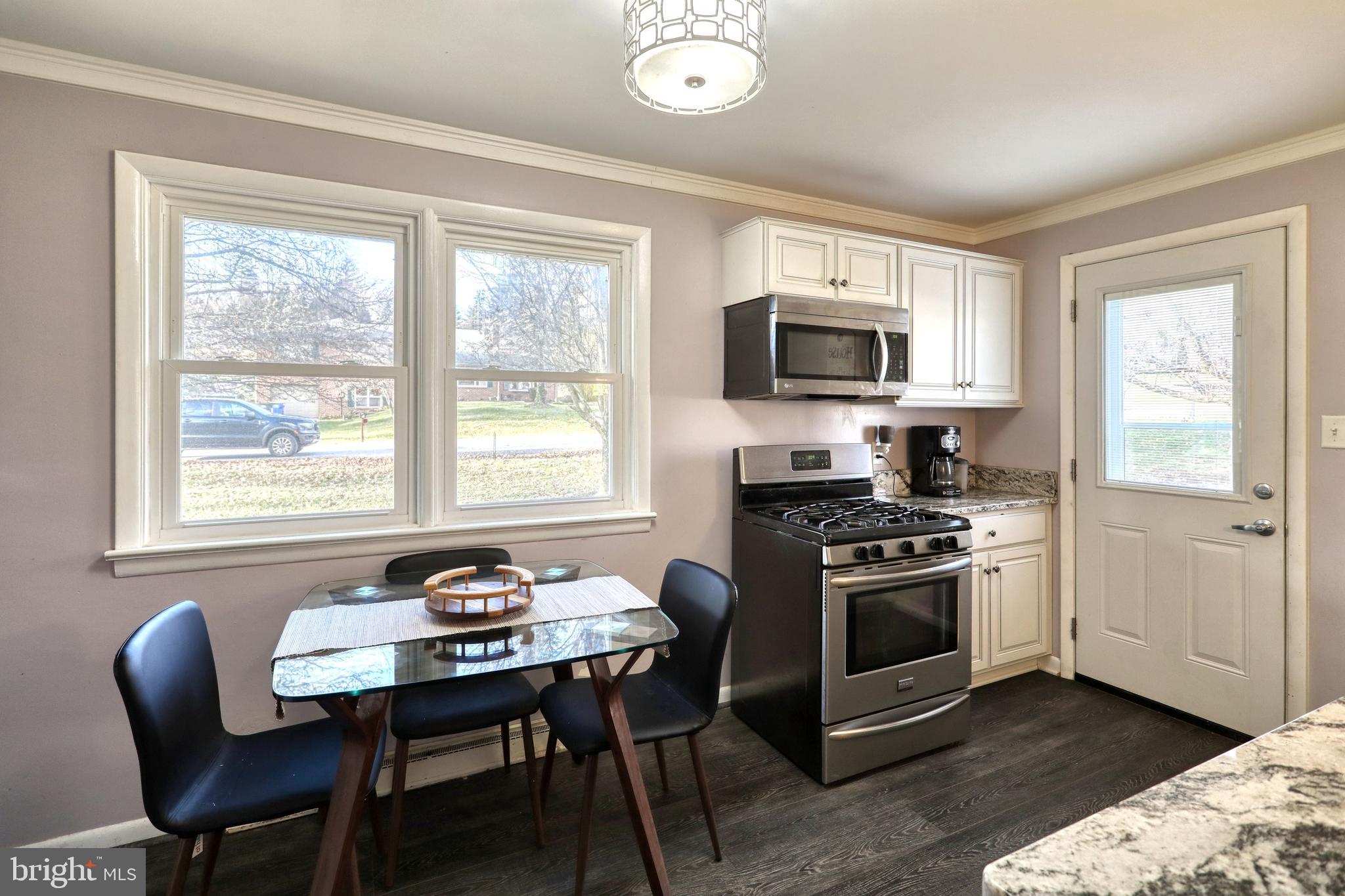414 Beaumont Road York, PA 17403 - Photo 22 of 35