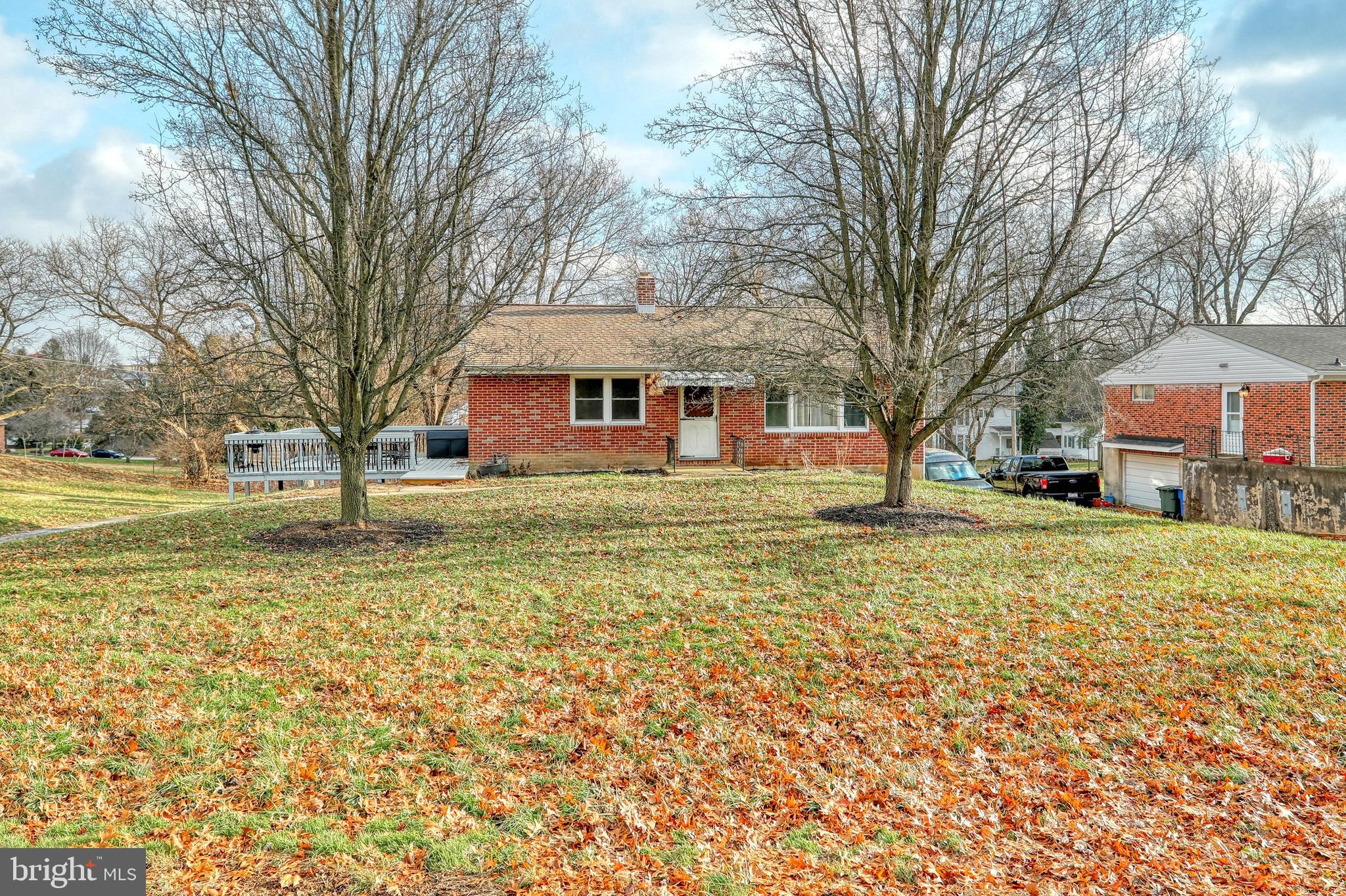 414 Beaumont Road York, PA 17403 - Photo 5 of 35