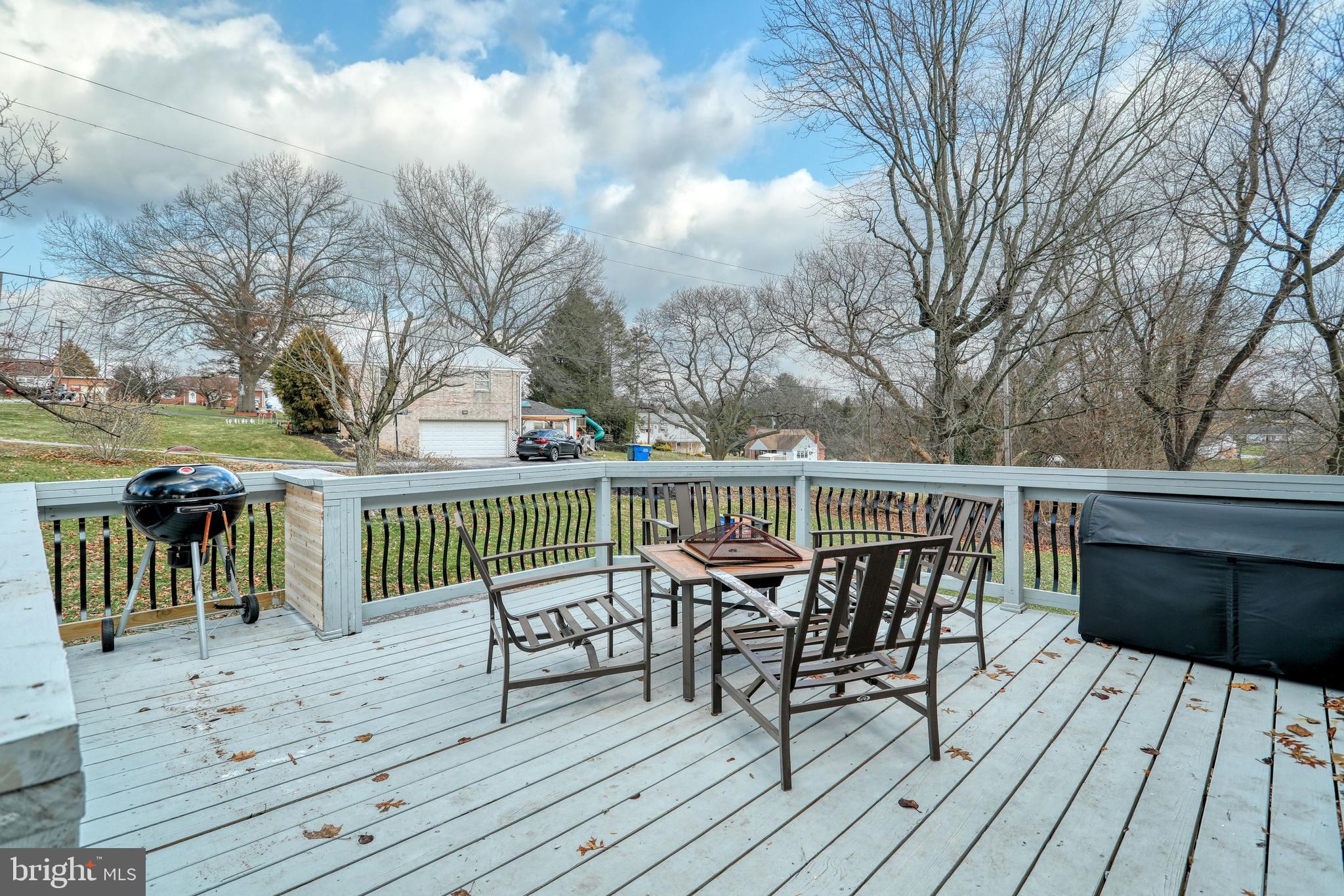 414 Beaumont Road York, PA 17403 - Photo 8 of 35