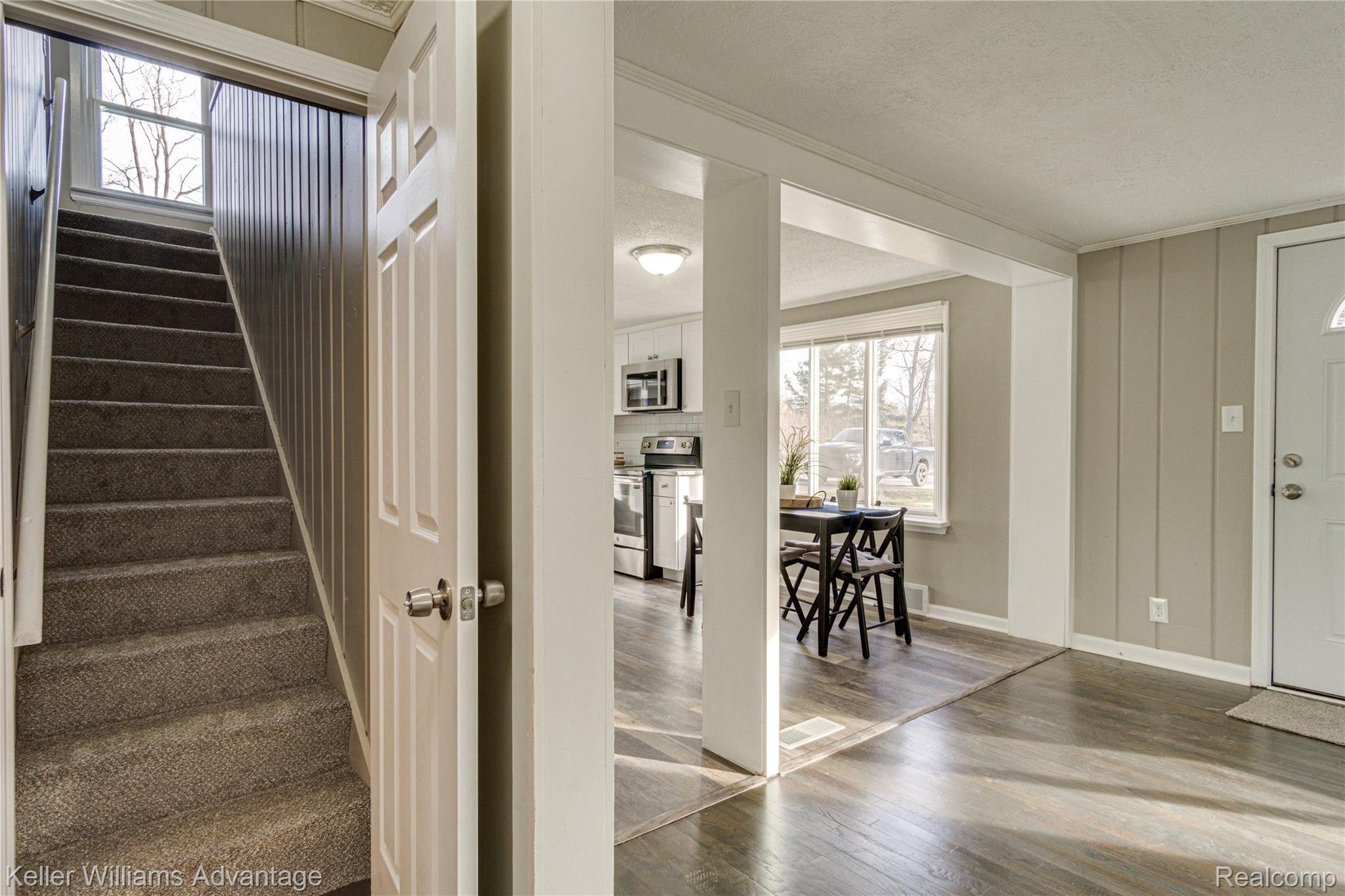 6635 Walters Road Clarkston, MI 48346 - Photo 21 of 36 Srairs 2.jpg