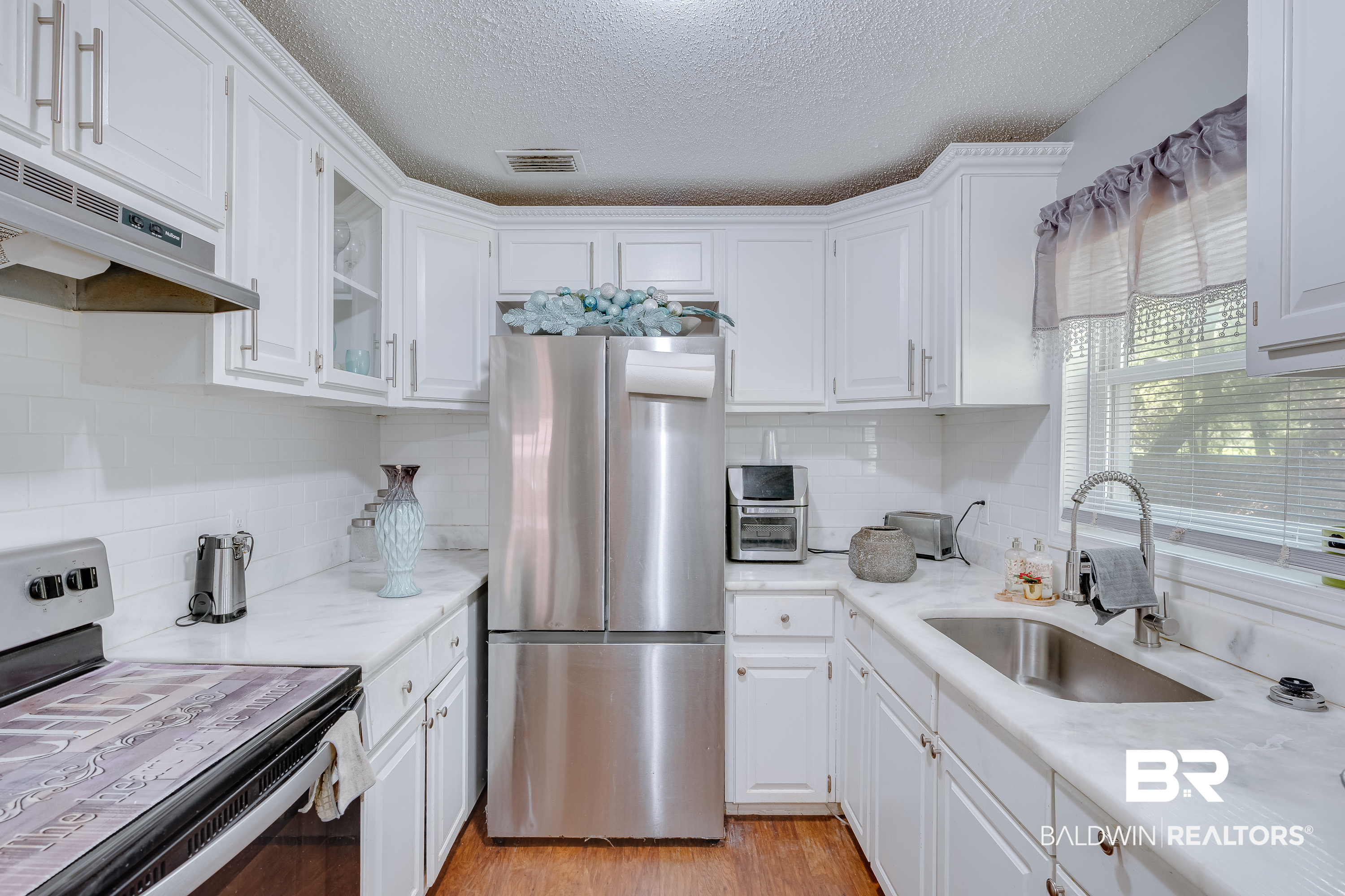 7070 Old Military Road Theodore, AL 36582 - Photo 6 of 29 Gallery Image 6