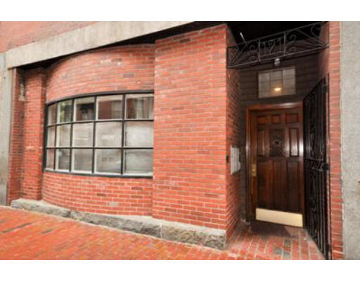 121 Fulton Street, Unit 3 Boston, MA 02109 - Photo 14 of 15