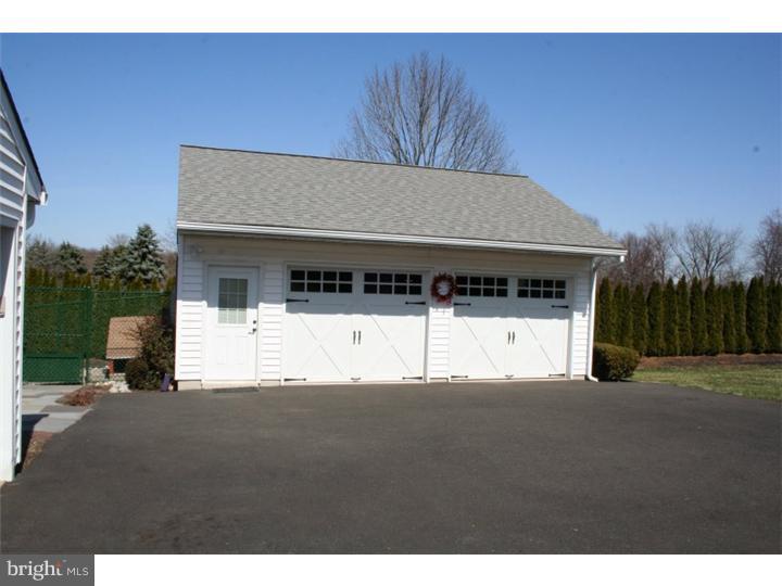 2 Eldridge Road Newtown, PA 18940 - Photo 23 of 25 Garage
