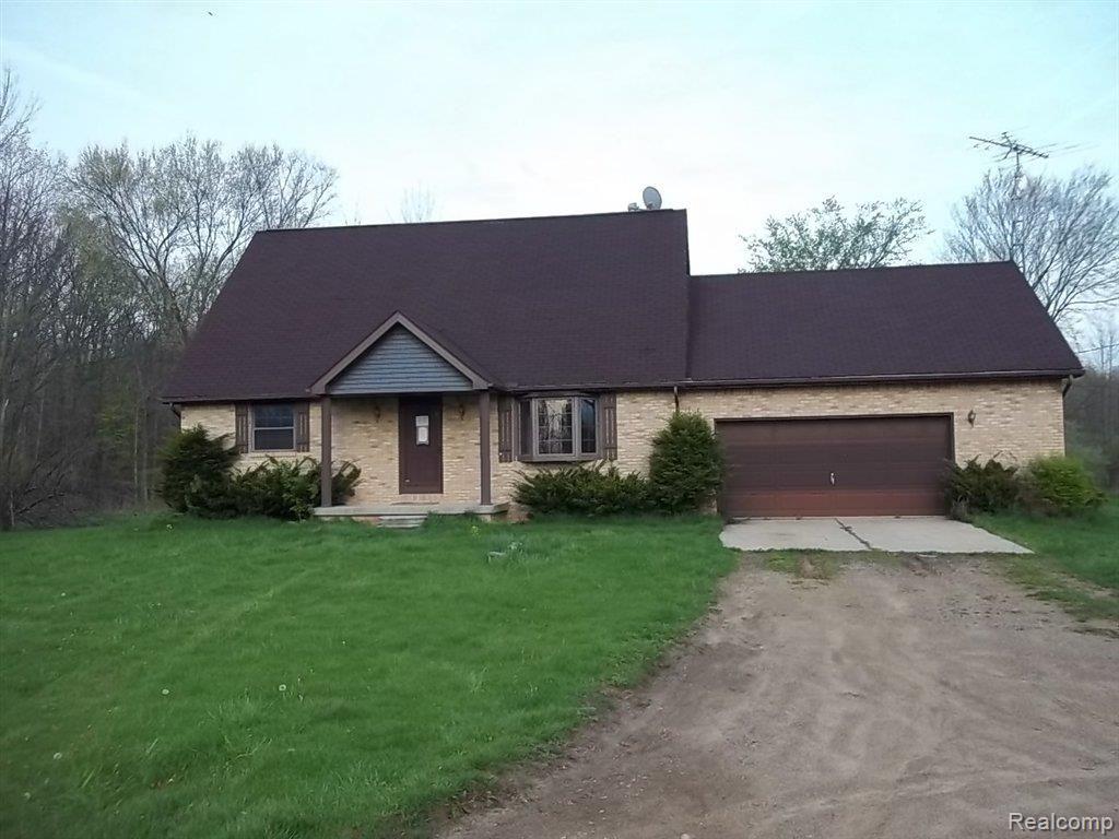 12400 Barnes Road Byron, MI 48418 - Photo 1 of 12 FRONT.JPG