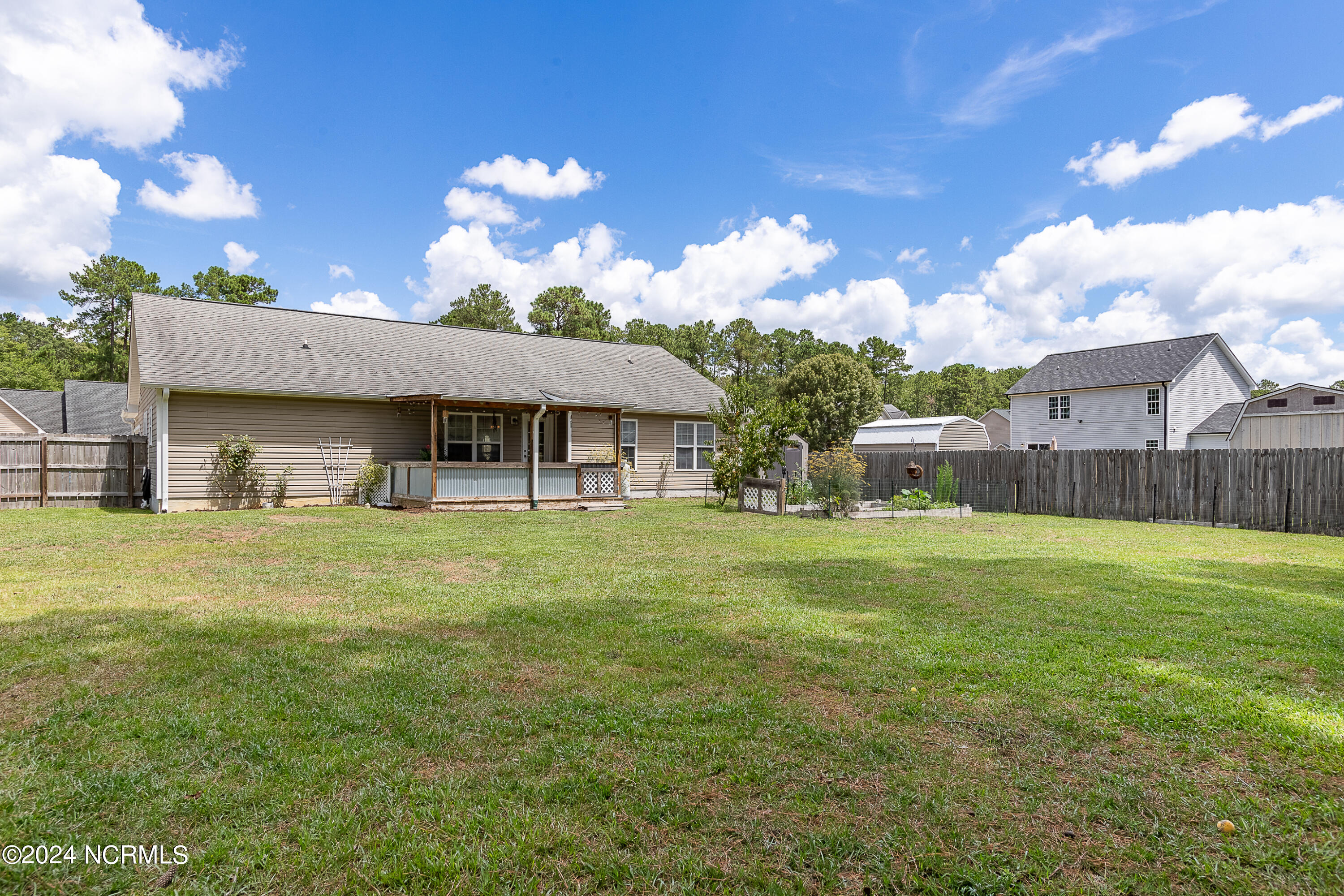 117 Saint Road Richlands, NC 28574 - Photo 27 of 41 27