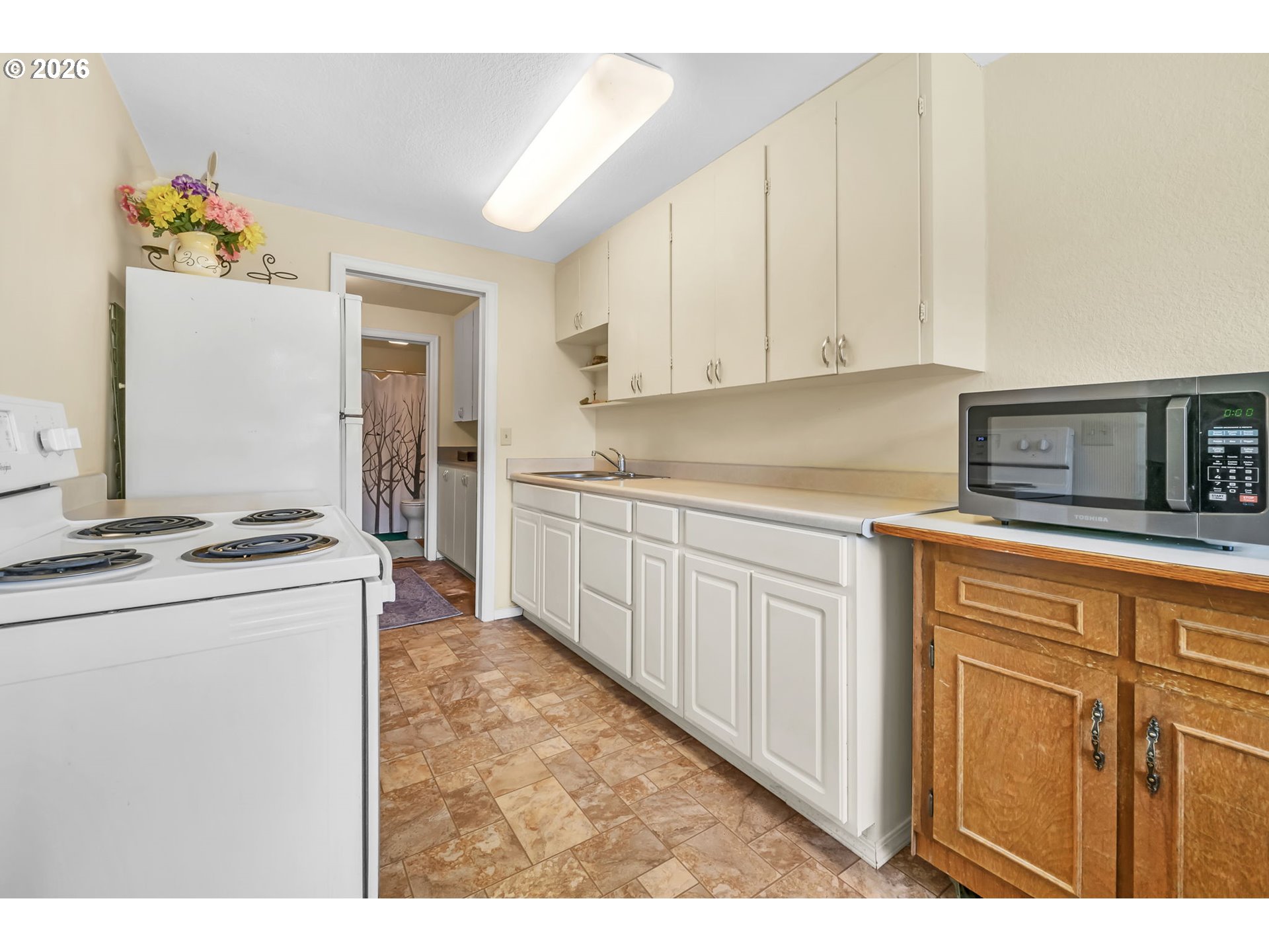 1182 F Street Springfield, OR 97477 - Photo 14 of 26