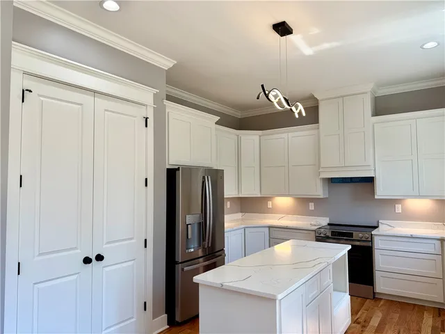 $690,000 | 506 Horseshoe Drive, Seneca, SC 29678